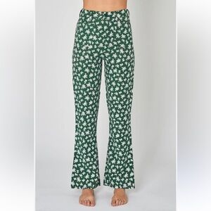 Rollas Women’s Elderflower Bootcut Pant - Pine Size Small